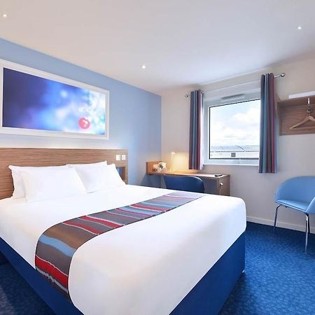 Travelodge London Stratford Hotel Экстерьер фото