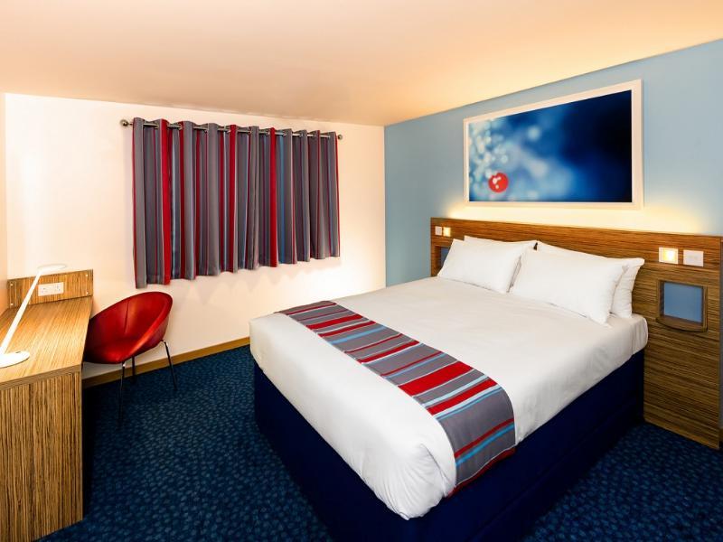 Travelodge London Stratford Hotel Экстерьер фото
