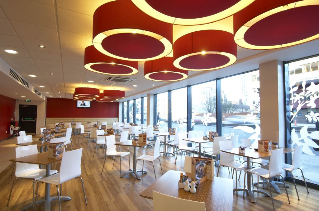 Travelodge London Stratford Hotel Экстерьер фото