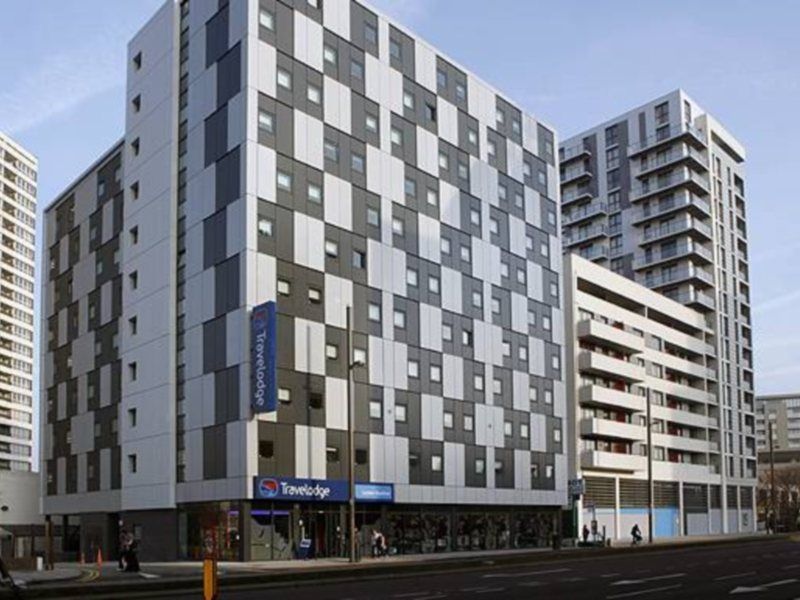 Travelodge London Stratford Hotel Экстерьер фото